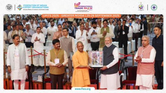 Prime-Minister-Narendra-Modi-and-Chief-Minister-Yogi-Adityanath-at-UPITS-2025
